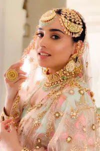 Barbie Maan looking exotic and amazing with pink wedding dress and heavy jewellery