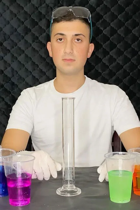 Cool Chemistry Guy