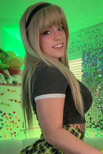 Sabrina Banks Streamer Biography, Wiki, info, age, Dps & Onlyfans