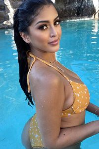 Sophia Leone (Adult Star) Bio, Pics, DOB, Height, Onlyfans & More