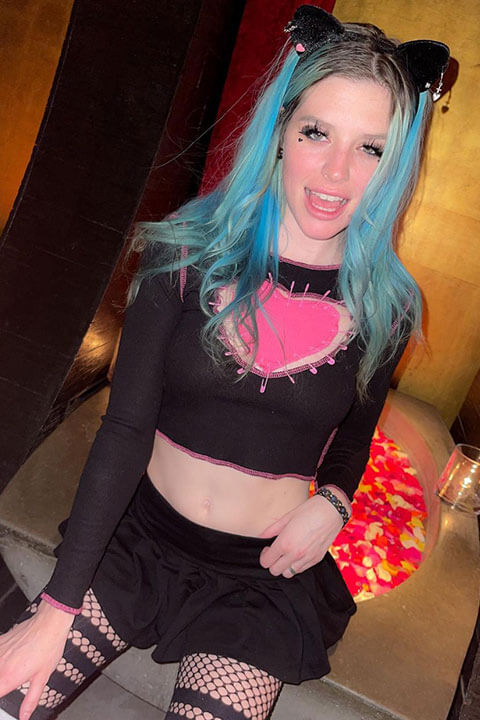 Mila Mondell Biography, Pictures and Social Accounts - Tiktok Celebrities